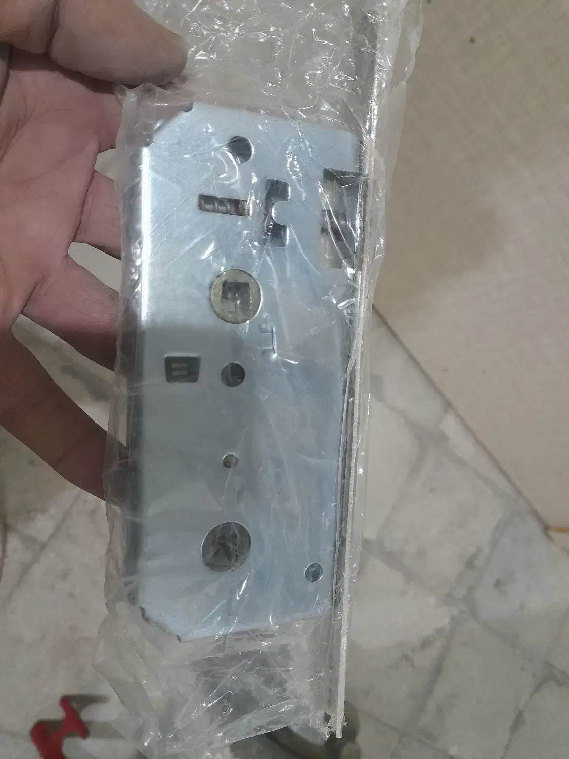 قفل و دستگیره و کابل|مصالح و تجهیزات ساختمان|گلبهار, شهر جدید گلبهار|دیوار