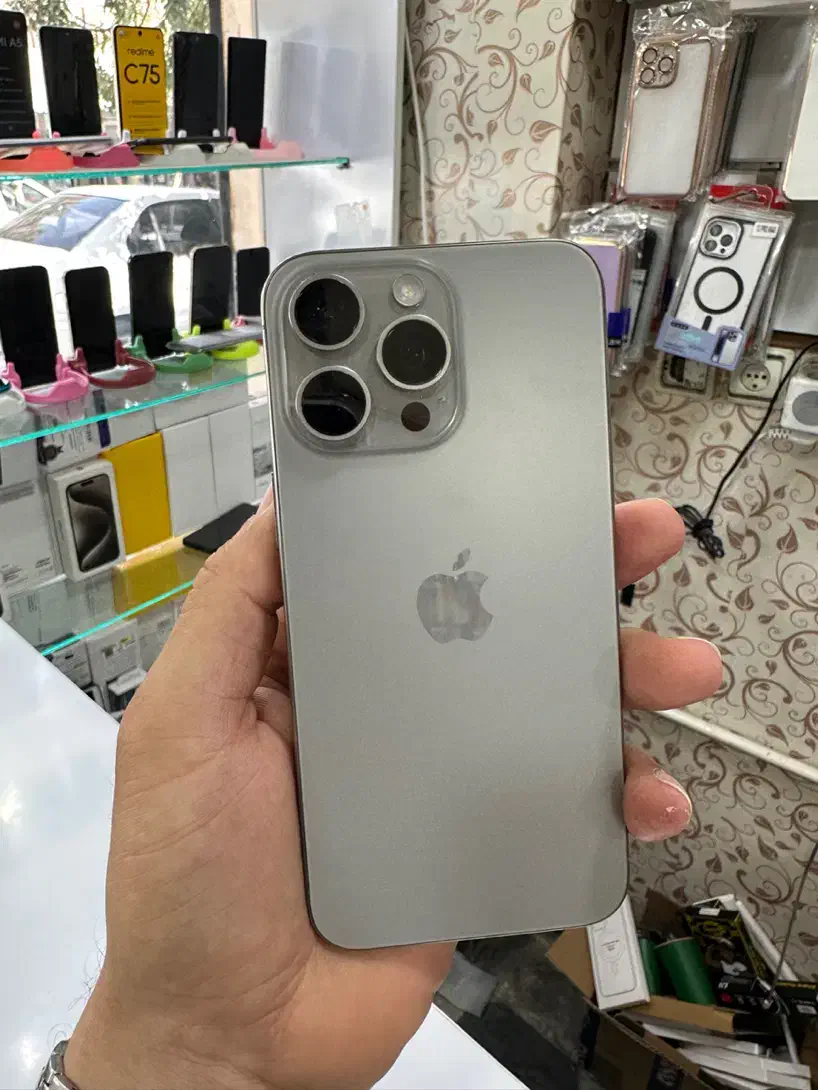 Apple 15 Pro Max|موبایل|سردشت, |دیوار
