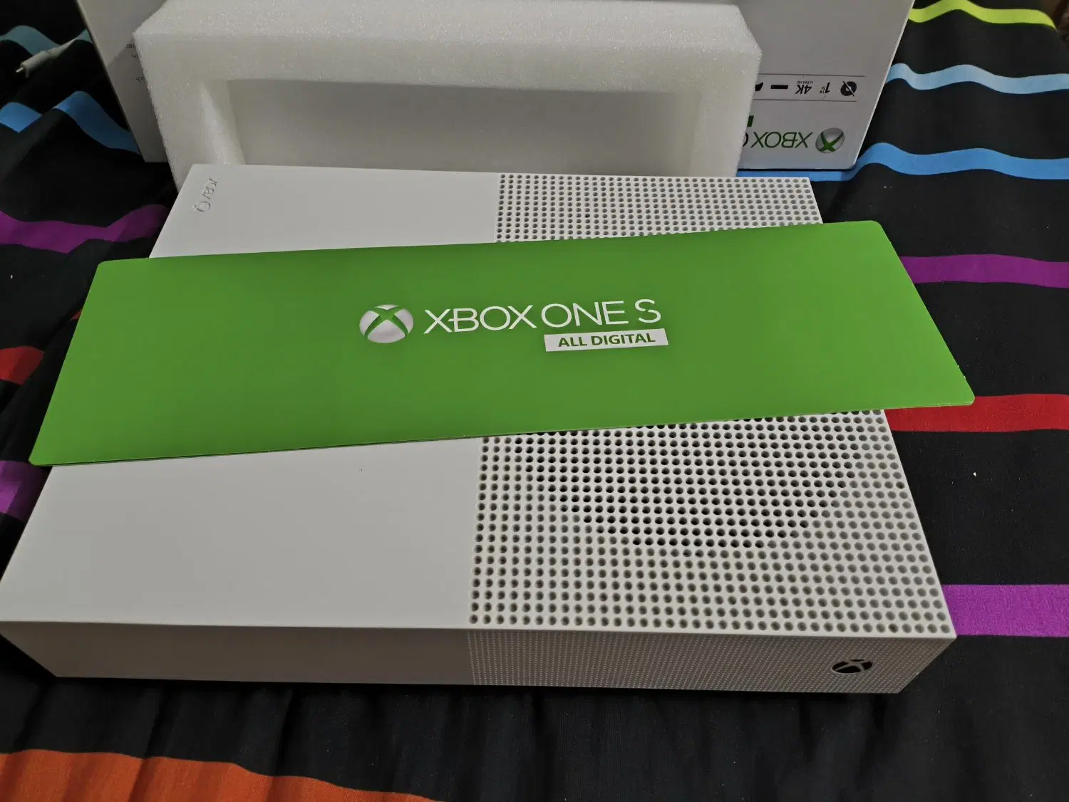 Xbox one s all digital|کنسول، بازی ویدئویی و آنلاین|اصفهان, مهدی آباد|دیوار