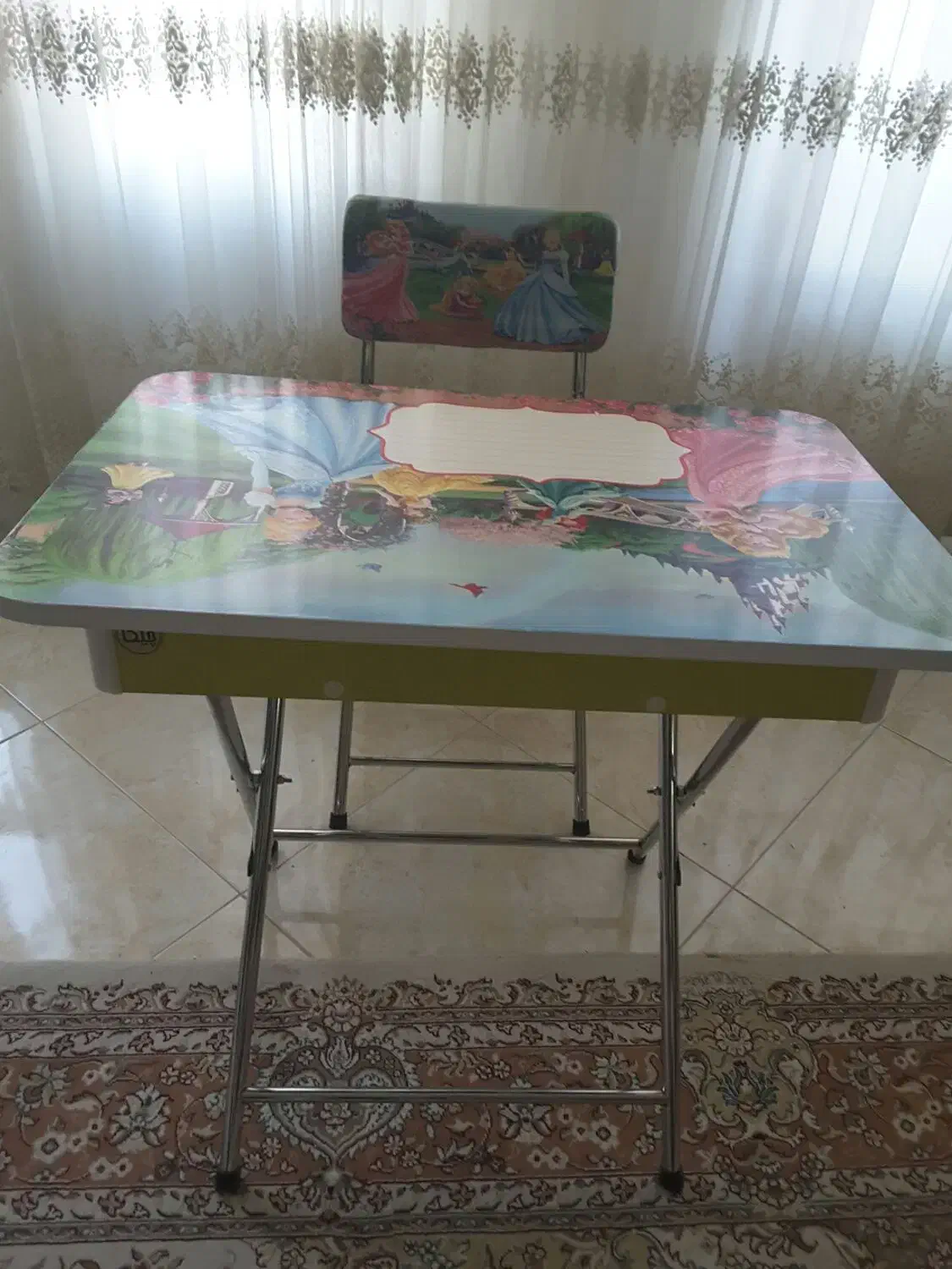 میز تحریر|لوازم التحریر|شیروان (خراسان), |دیوار