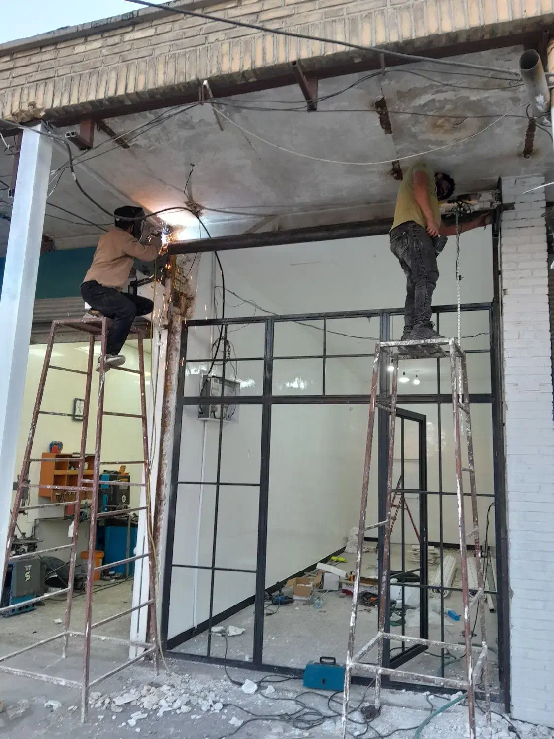 ساخت نصب وتعمیر انواع کرکره برقی|خدمات پیشه و مهارت|دوگنبدان, |دیوار