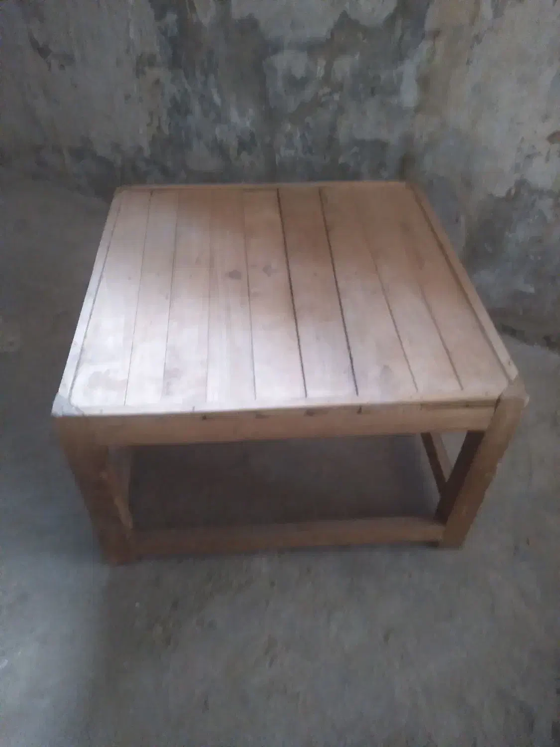 کرسی سنتی|صندلی و نیمکت|چهارباغ, |دیوار