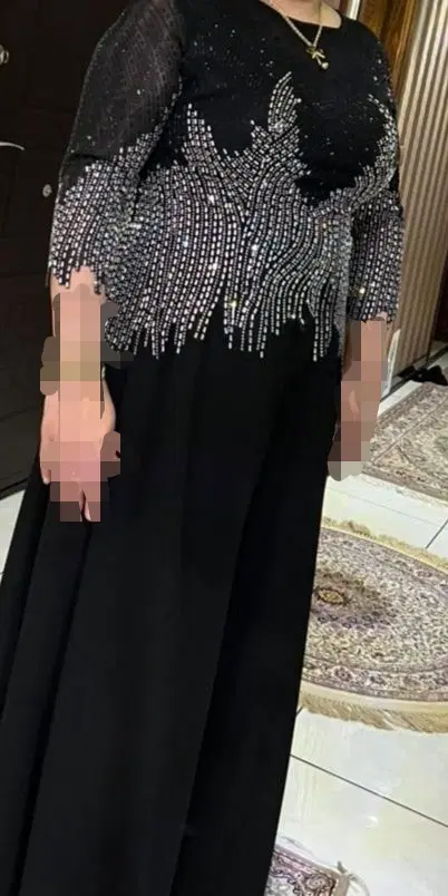 لباس مجلسی|لباس|اصفهان, سروستان|دیوار
