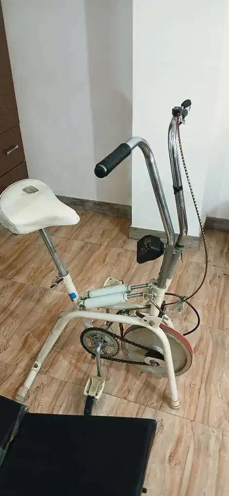 دوچرخه ثابت|تجهیزات ورزشی|رشت, سیا اسطلخ|دیوار