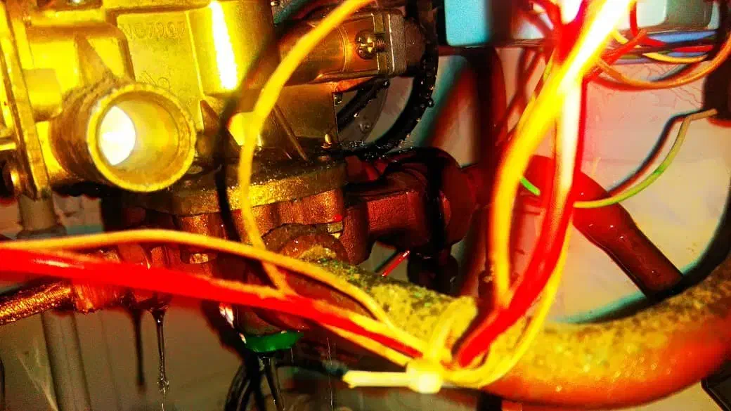 پکیج ابگرمکن شوفاژنصب بخاری تعمیرات سرویس کار نصاب|خدمات پیشه و مهارت|مشهد, پادگان شهید برونسی|دیوار
