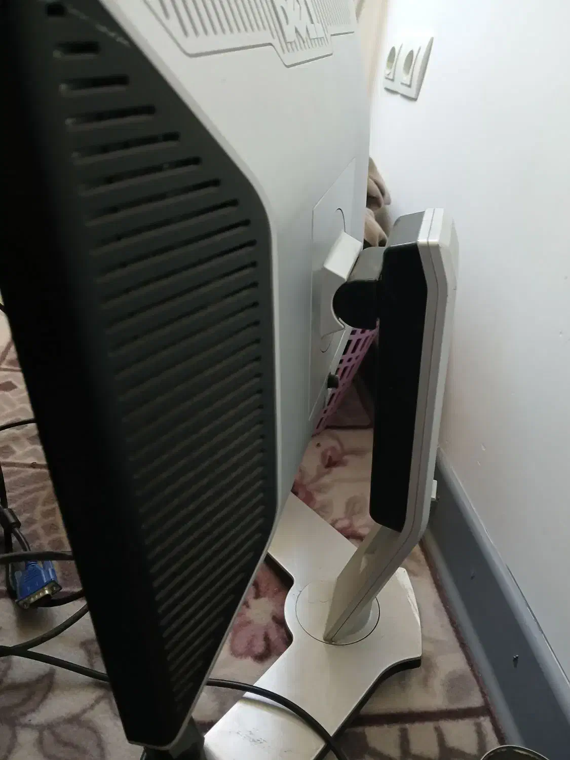 مانیتور دل جک دار|قطعات و لوازم جانبی رایانه|صدرا-فارس, فاز ۱|دیوار