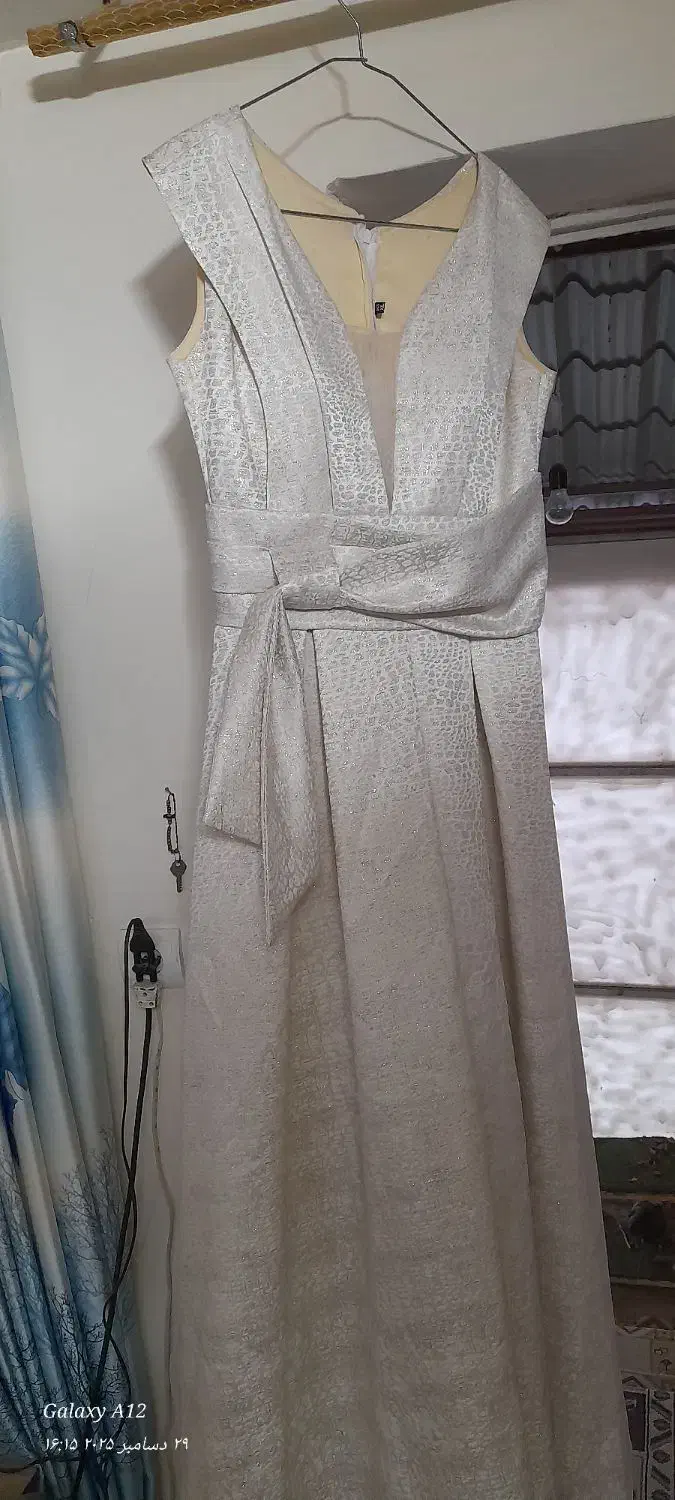 لباس عروس|لباس|چناران, |دیوار