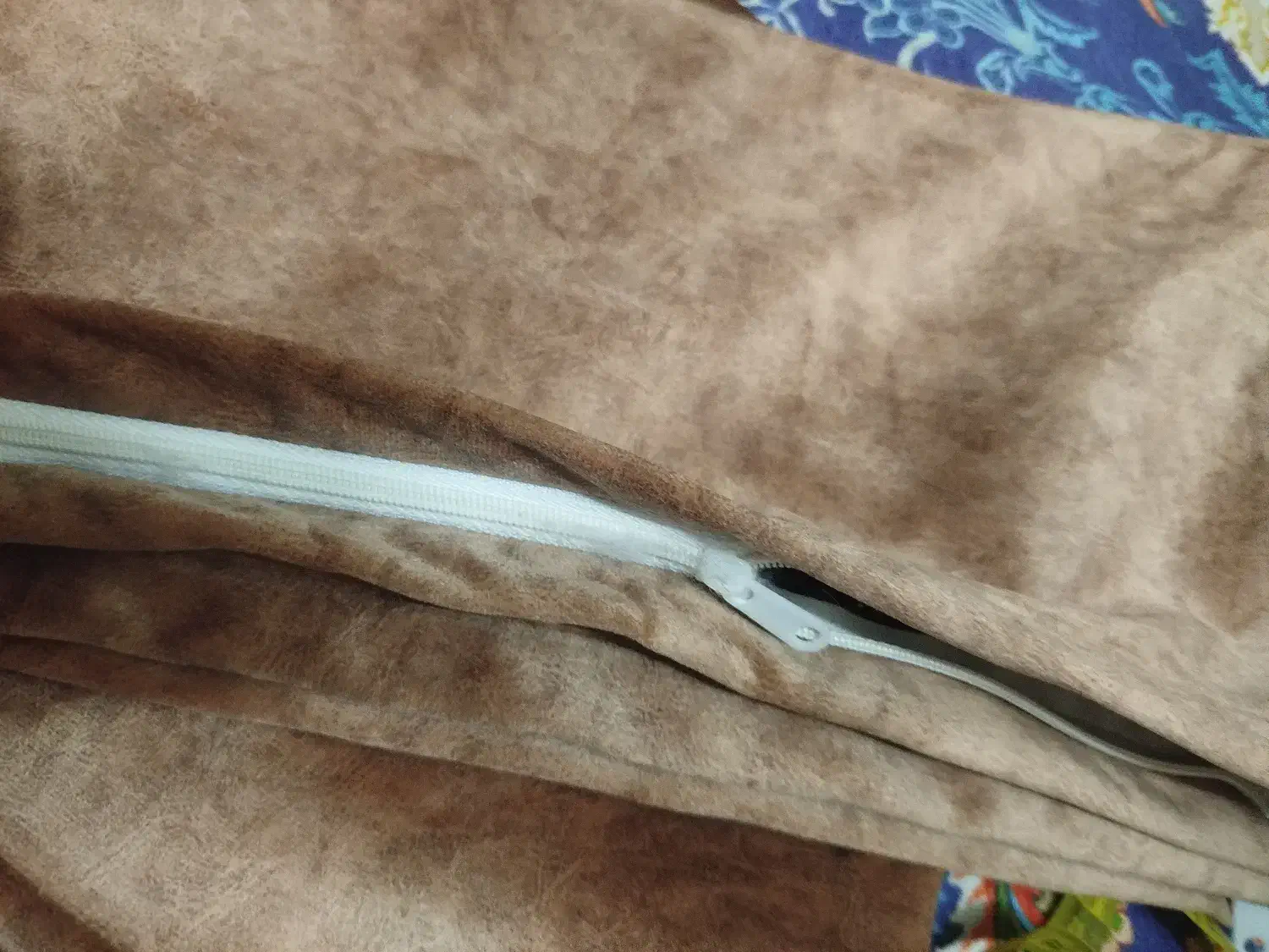 رو کوسنی|مبلمان خانگی و میز عسلی|تهران, شهرک شریعتی|دیوار