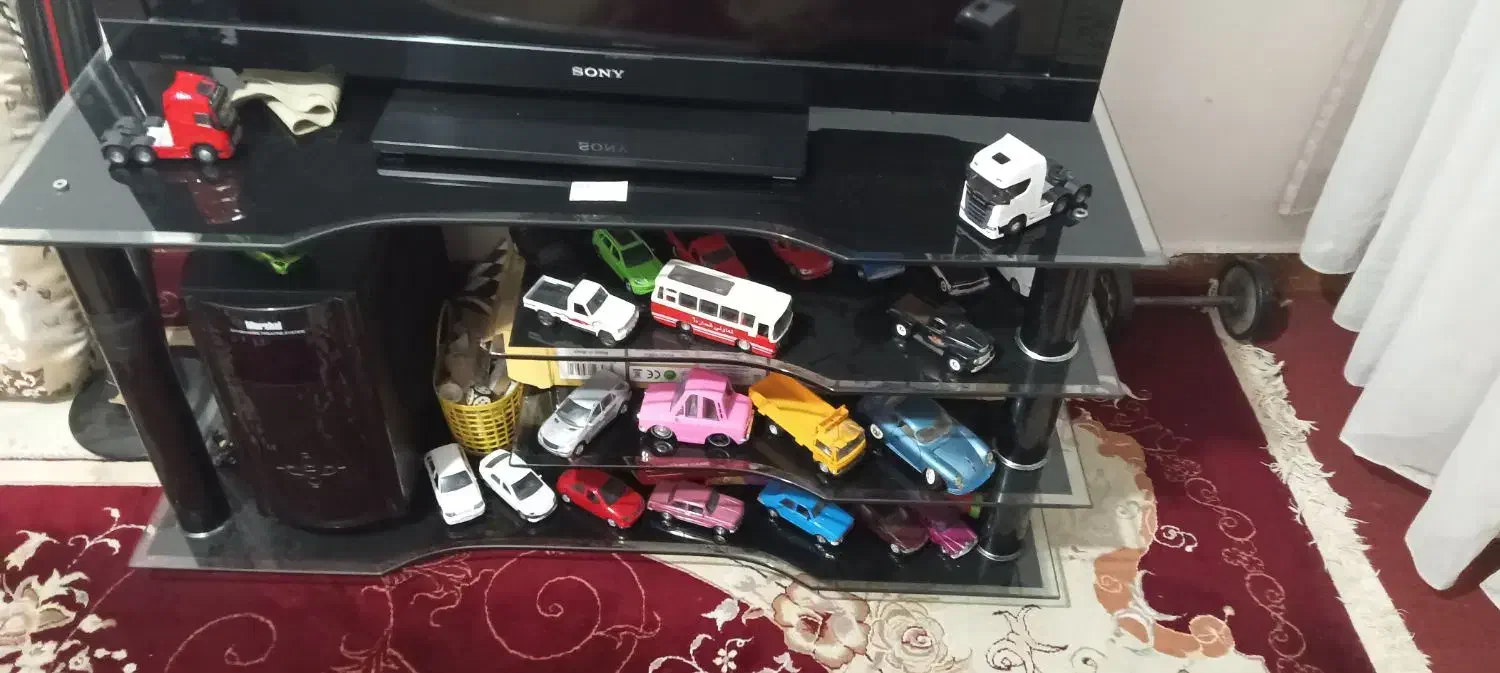 ماشین فلزی کلکسیونی|اسباب‌بازی بچه|خرم‌آباد, |دیوار