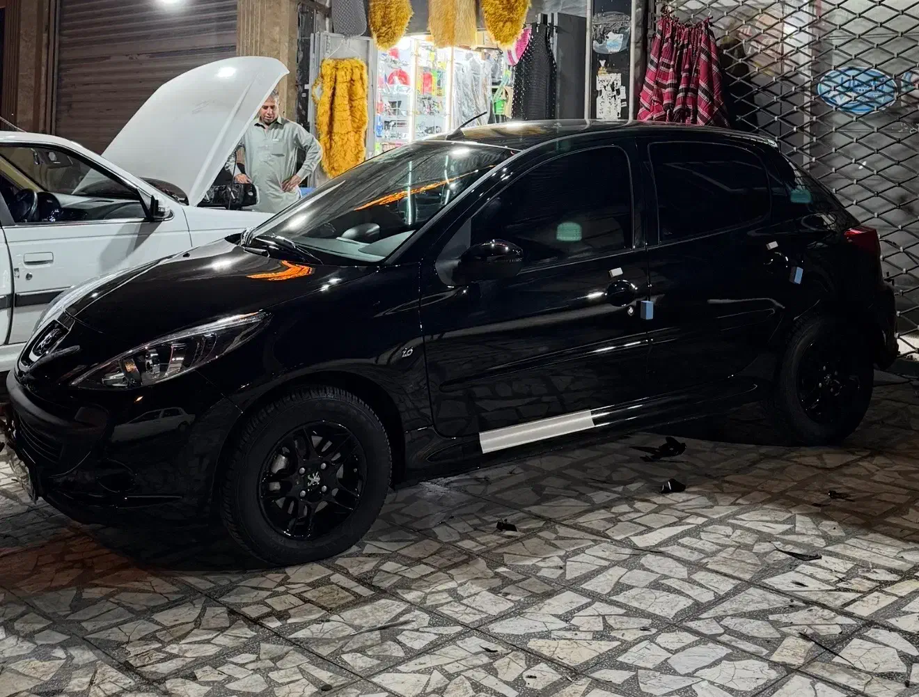 207سقف فلز ۱۴۰۴tu5|خودرو سواری و وانت|گرگان, |دیوار