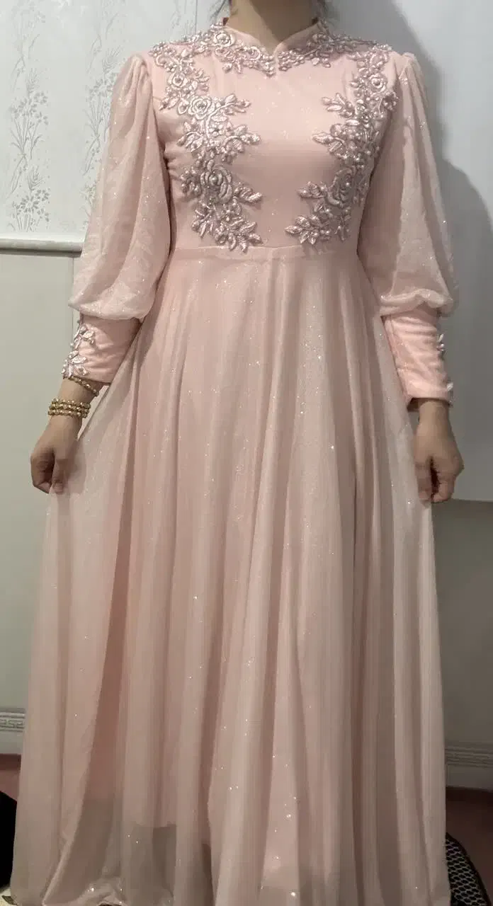 لباس صورتی|لباس|قم, در بهشت|دیوار