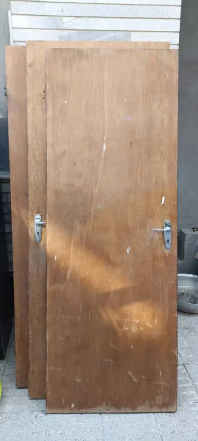 درب چوبی کارکرده|مصالح و تجهیزات ساختمان|کامیاران, |دیوار