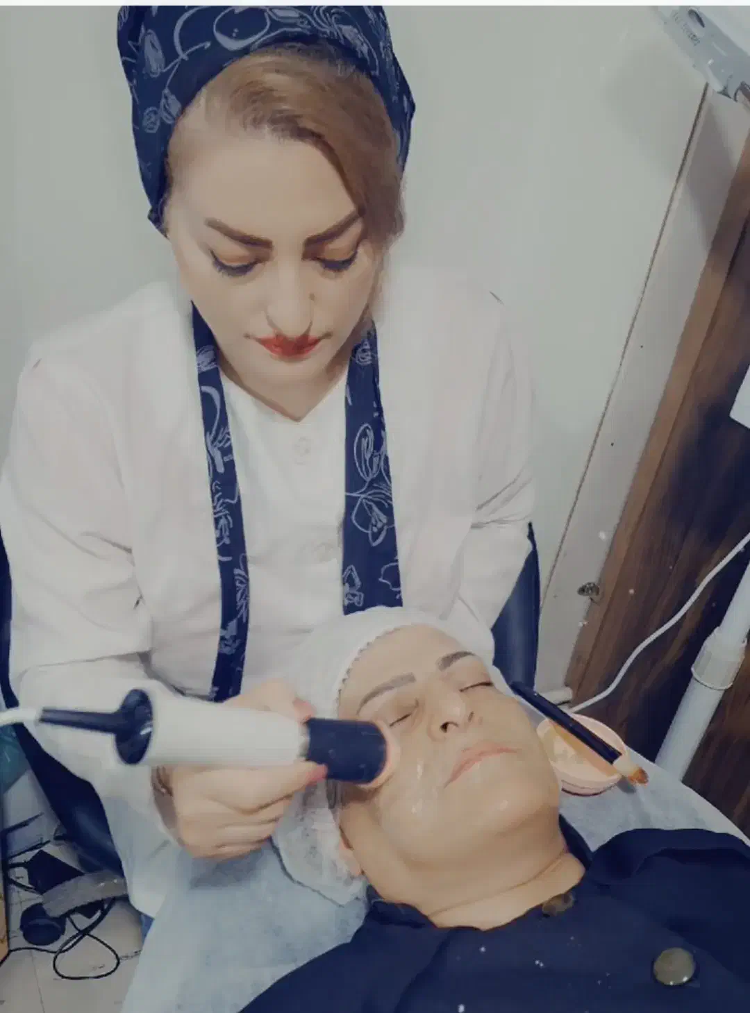 آموزش تخصصی پاکسازی پوست پایینترازهمه جا|خدمات آموزشی|همدان, |دیوار