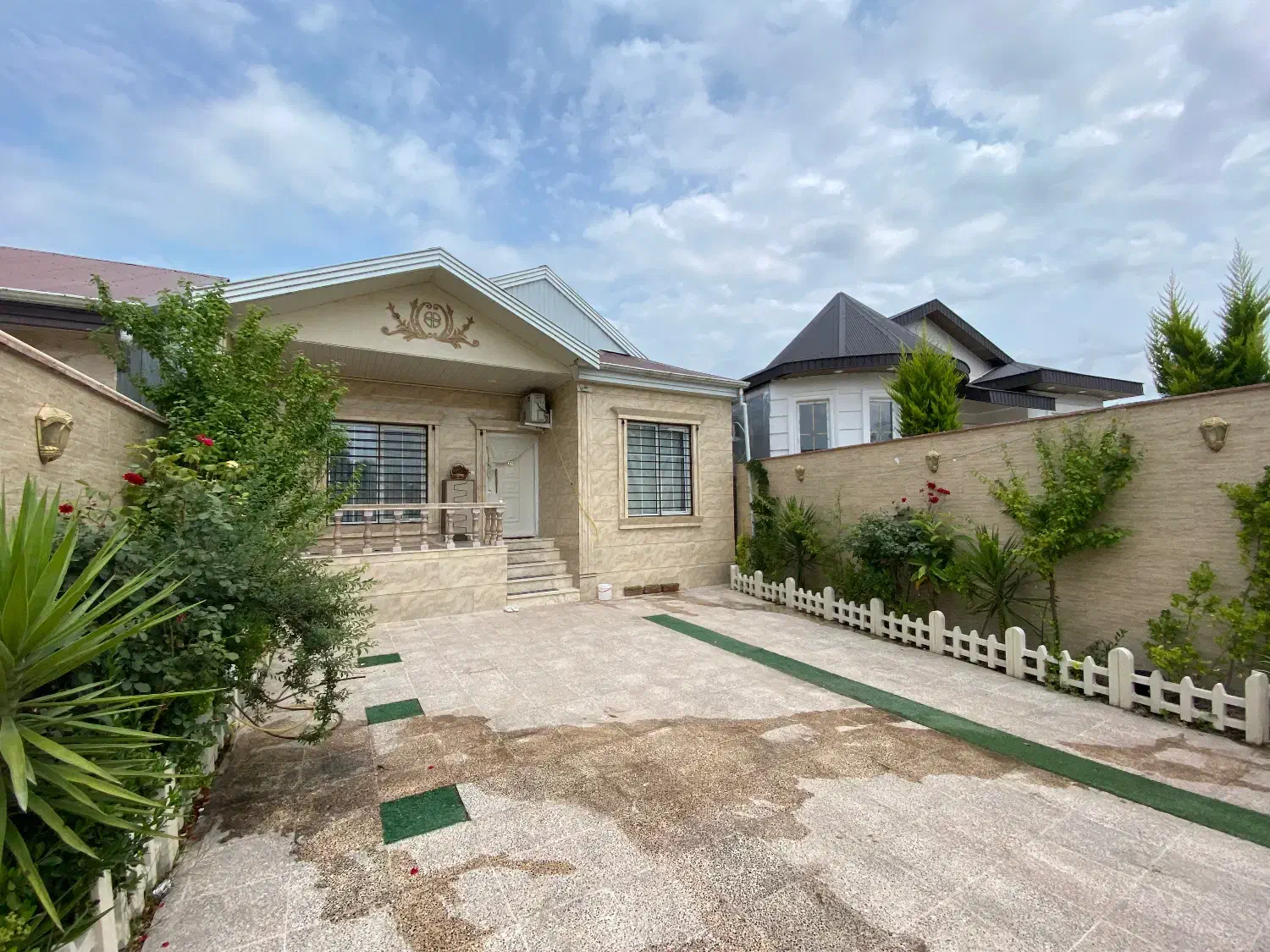 ویلا اجاره ساحلی گیلان شمال رشت جنگلی دریا|اجارهٔ کوتاهمدت ویلا و باغ|خشکبیجار, |دیوار