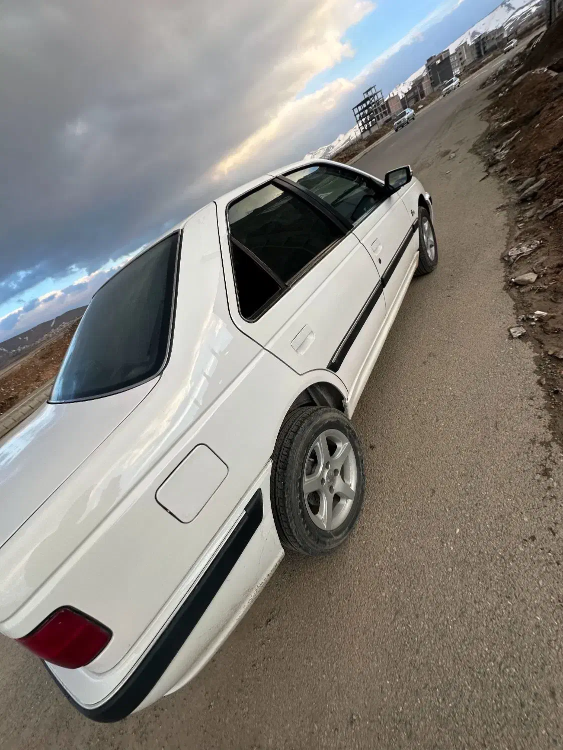 پارس دوگانه|خودرو سواری و وانت|سقز, |دیوار