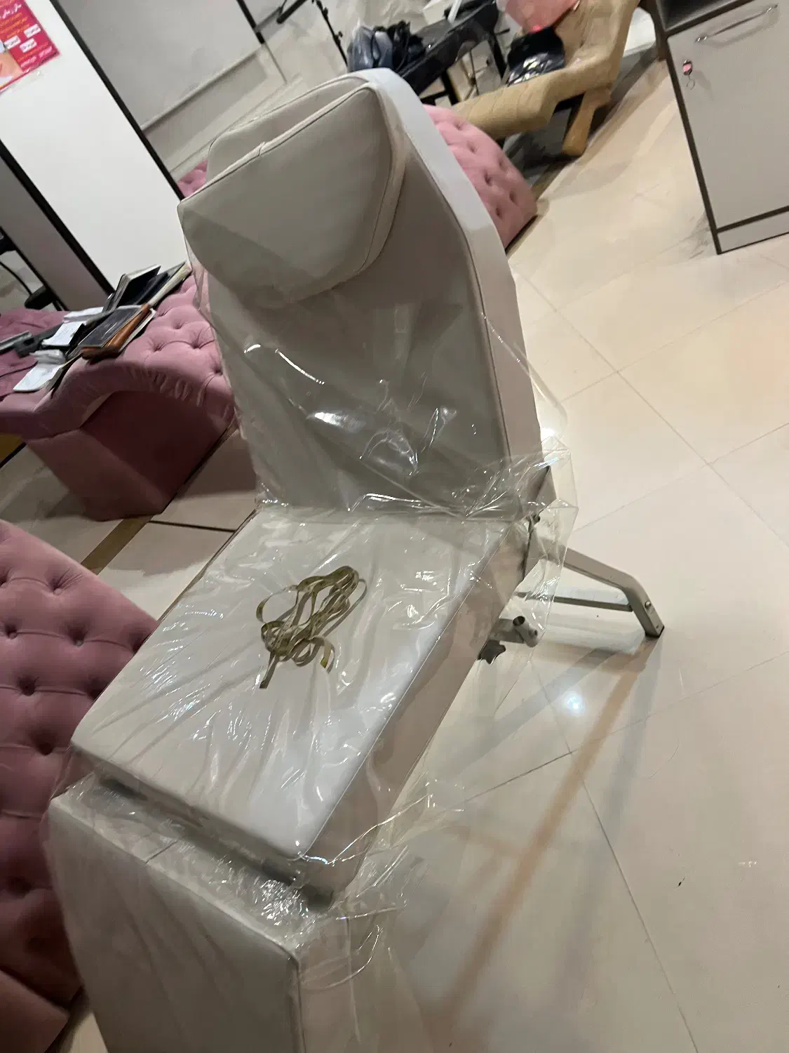 دو عدد تخت فوری به فروش میرسد|آرایشگاه و سالنهای زیبایی|تهران, شهرک ابوذر|دیوار