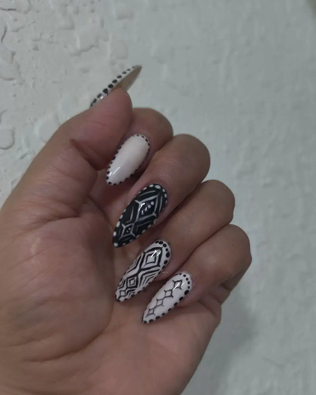 خدمات تخصصی ناخن نمک آبرود|خدمات آرایشگری و زیبایی|چالوس, |دیوار