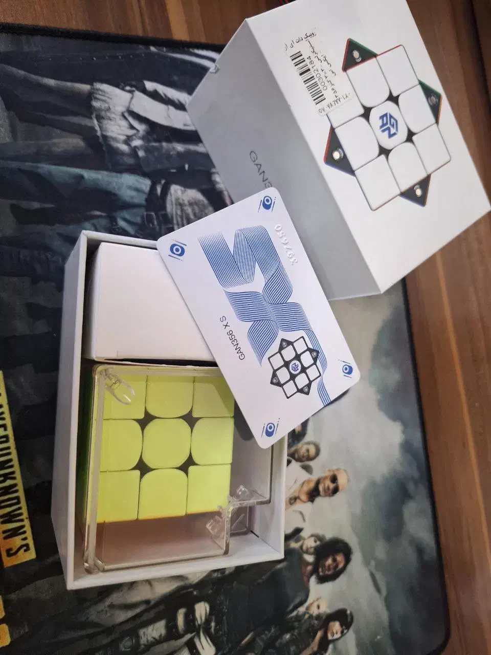 روبیک سه در سه|اسباب‌‌بازی|شیراز, بعثت|دیوار