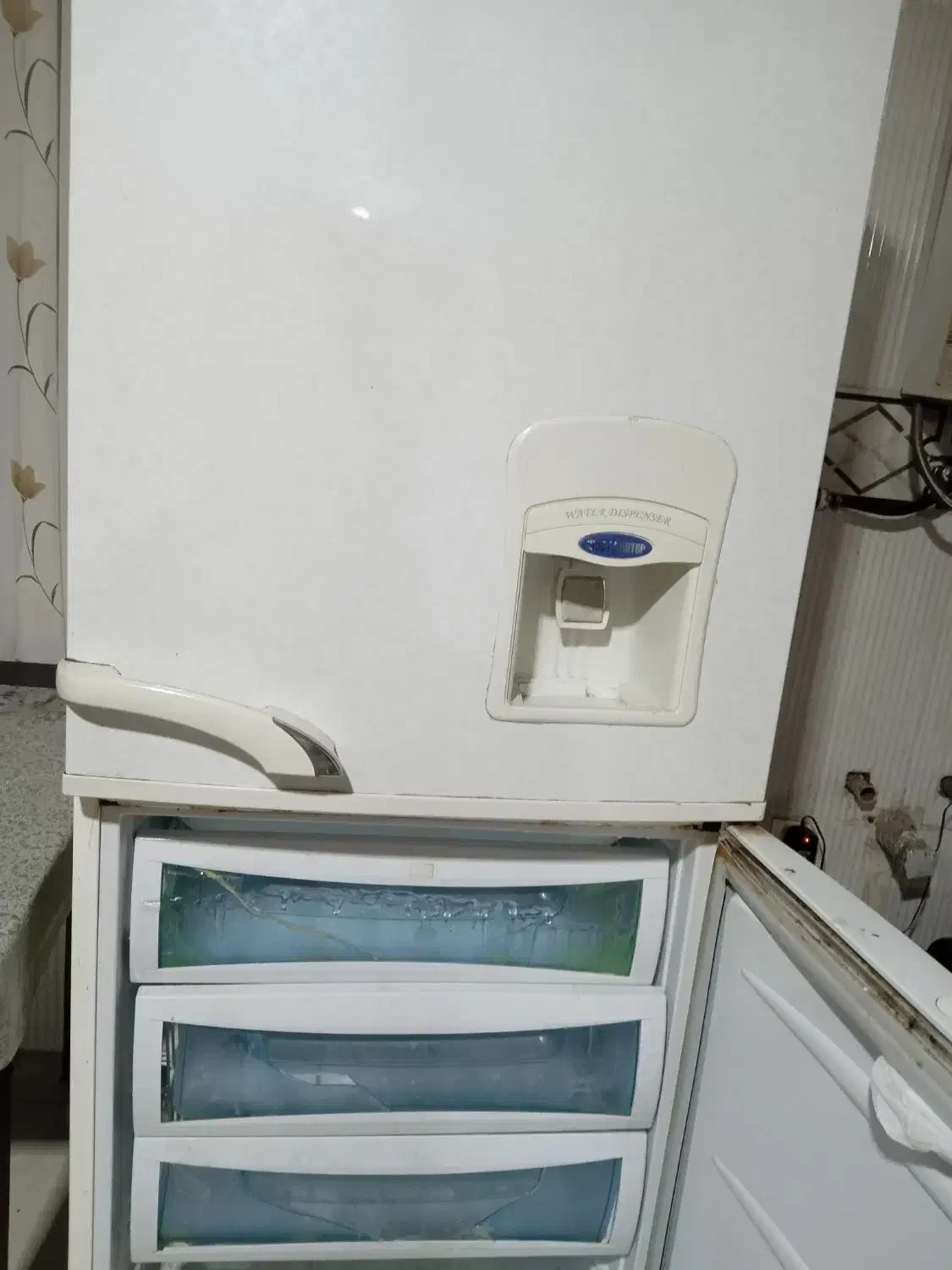 یک دستگاه یخچال فریزر سالم وتمیز|یخچال و فریزر|لاهیجان, شهرک جانبازان|دیوار