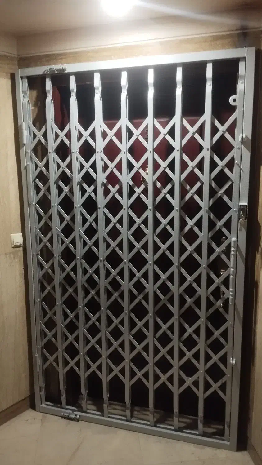 حفاظ درب آکاردئونی|مصالح و تجهیزات ساختمان|قرچک, مهدیه|دیوار