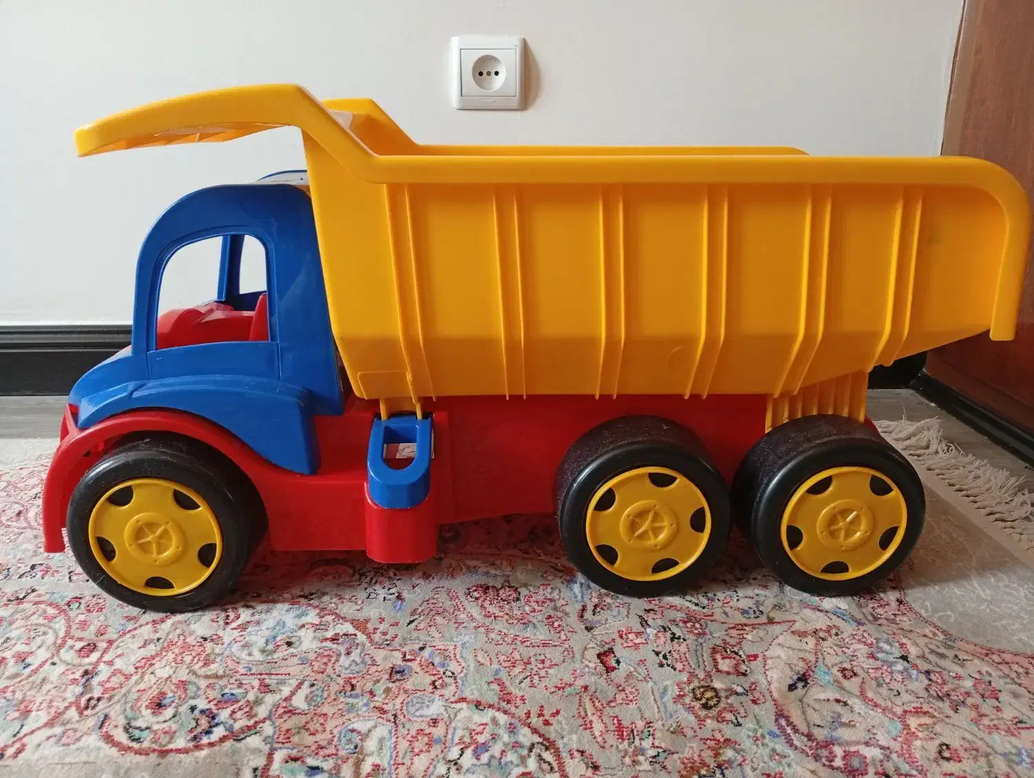 کامیون اسباب بازی|اسباب‌بازی بچه|تهران, جمال‌زاده|دیوار