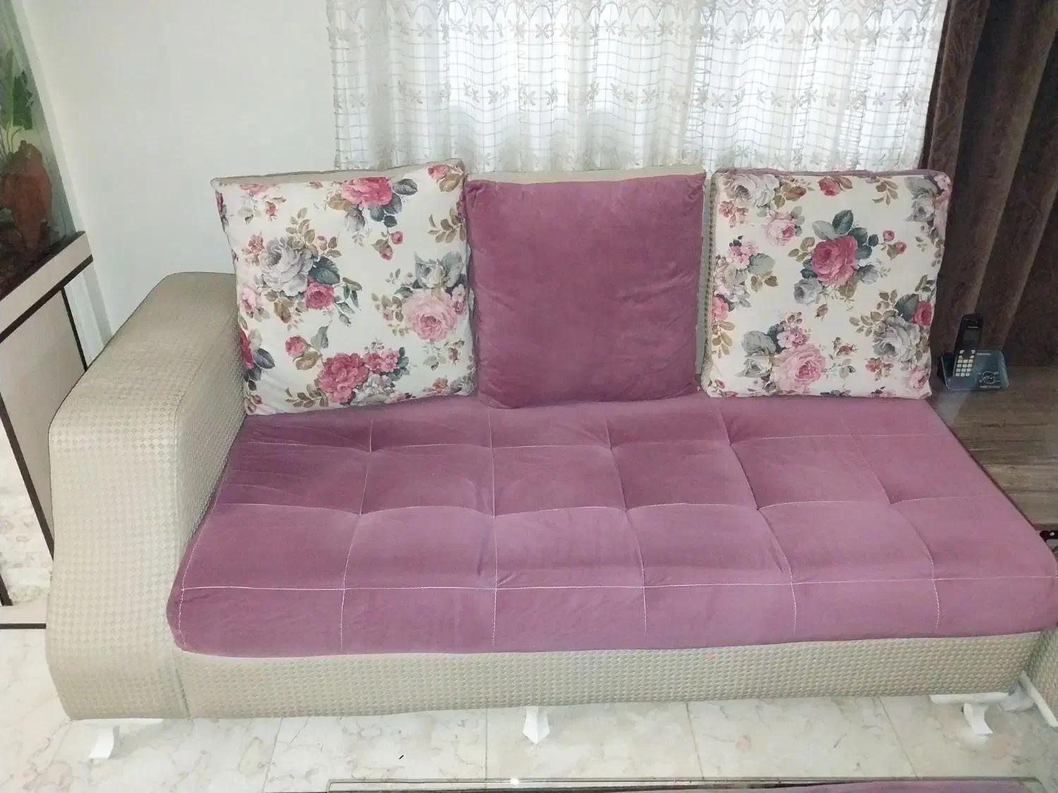 مبل راحتی و مبل کلاسیک همراه میز و عسلی|مبلمان خانگی و میز عسلی|تهران, دهم فروردین|دیوار