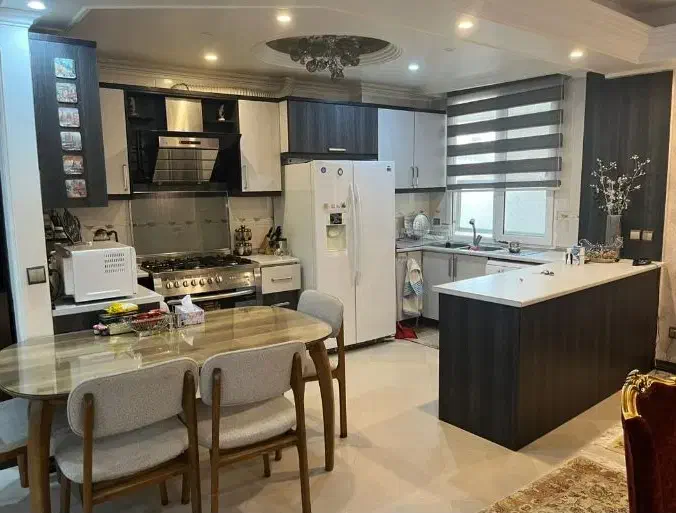 ۱۴۰ متر/سه خواب/دیباجی