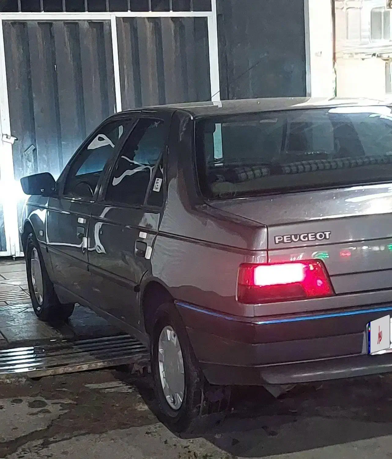 پژو۴۰۵|خودرو سواری و وانت|ورامین, ورامین|دیوار