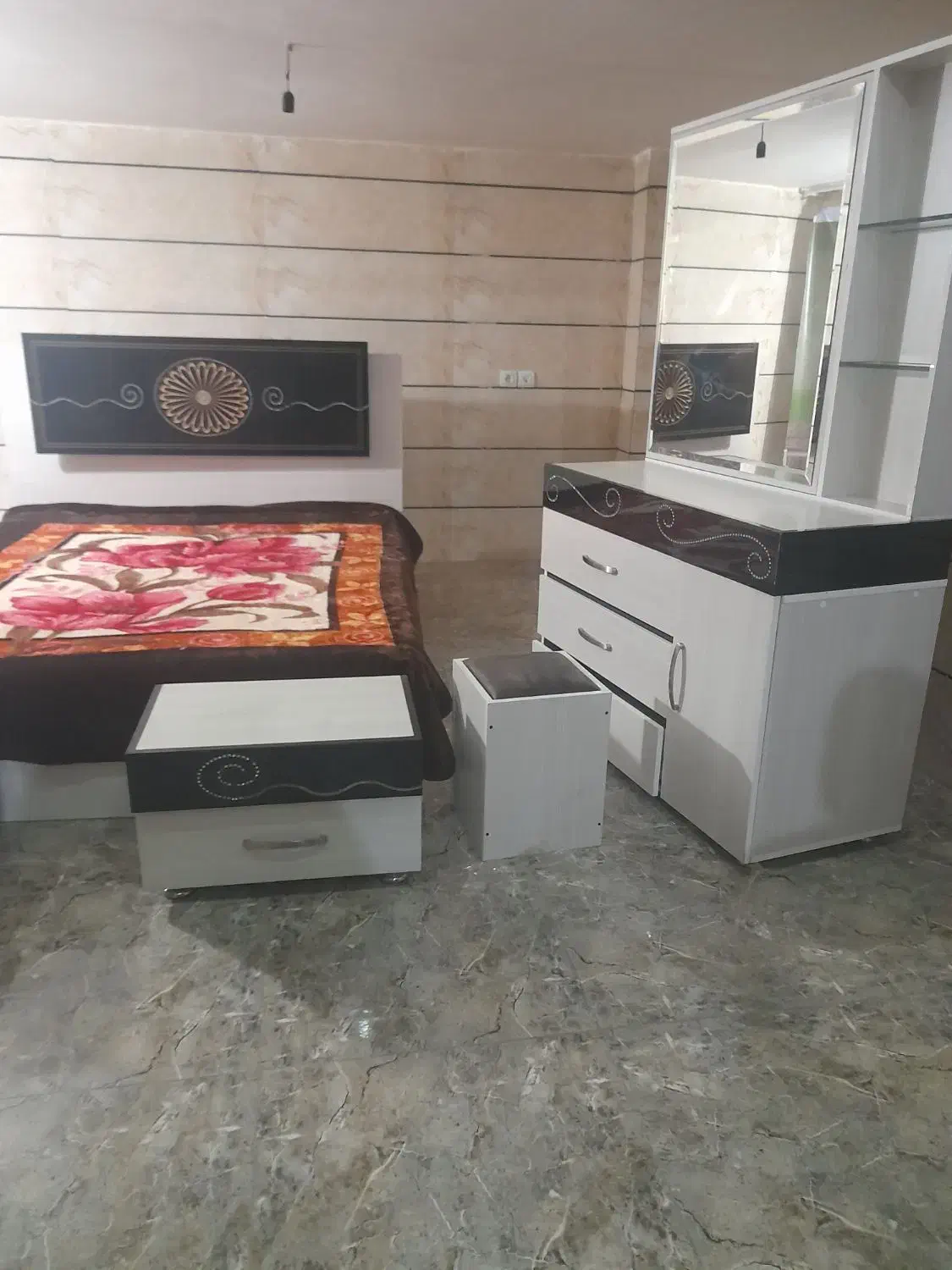 تخت دونفره باتشک طبی|تخت و سرویس خواب|سنندج, |دیوار