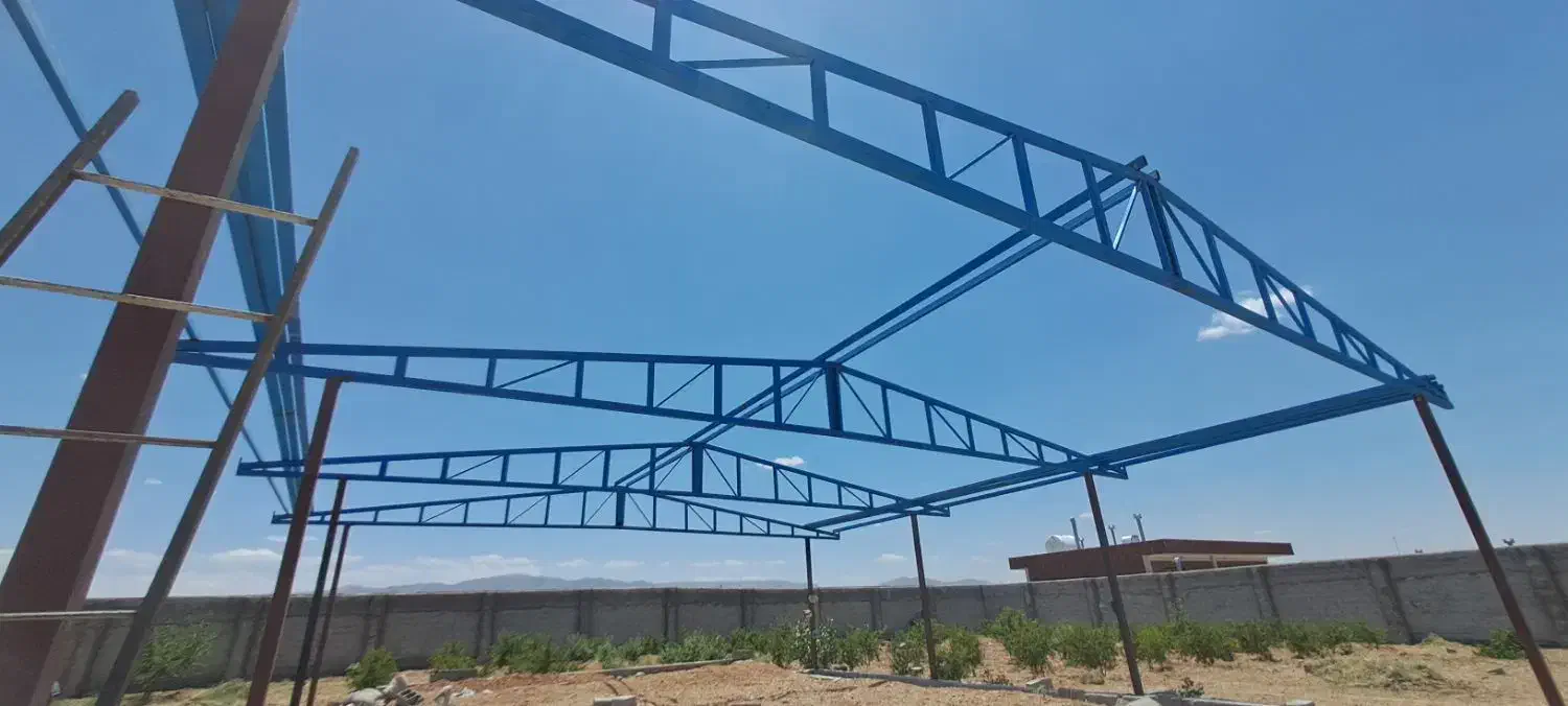 جوشکاری و اجرای سقف شیروانی با کیفیت بالا|خدمات پیشه و مهارت|مبارکه, |دیوار