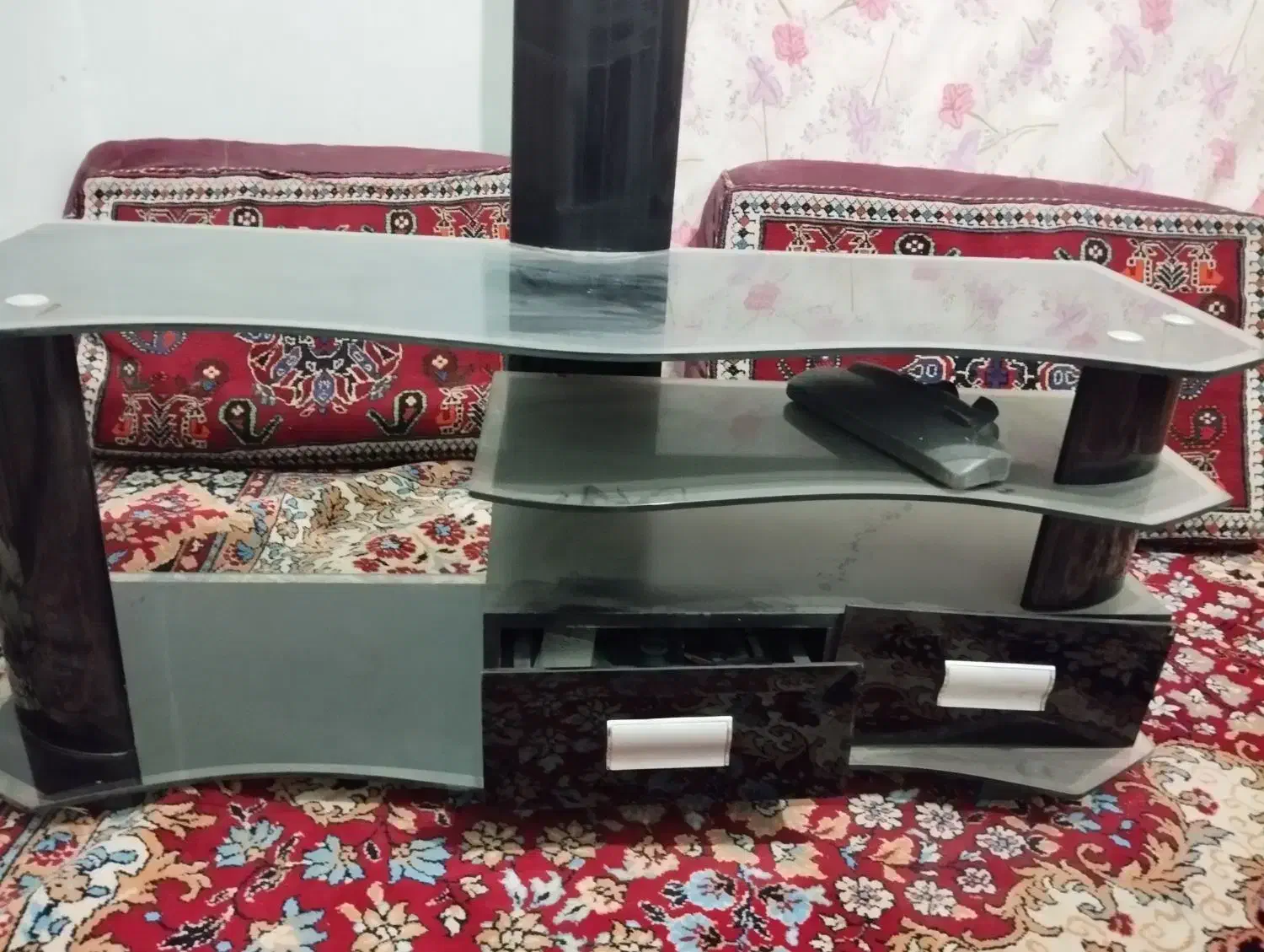 میز تلویزیون شیشه ای|میز تلویزیون|سیرجان, |دیوار