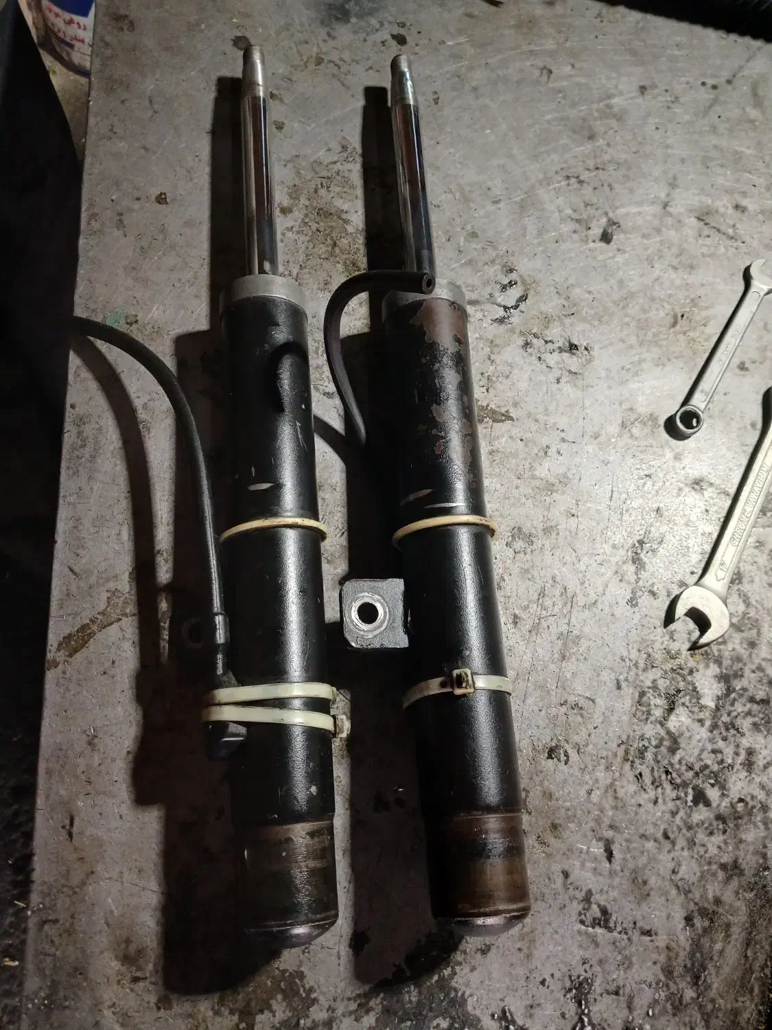 کمک‌زانتیا|قطعات یدکی و لوازم جانبی|شیراز, دروازه قران|دیوار