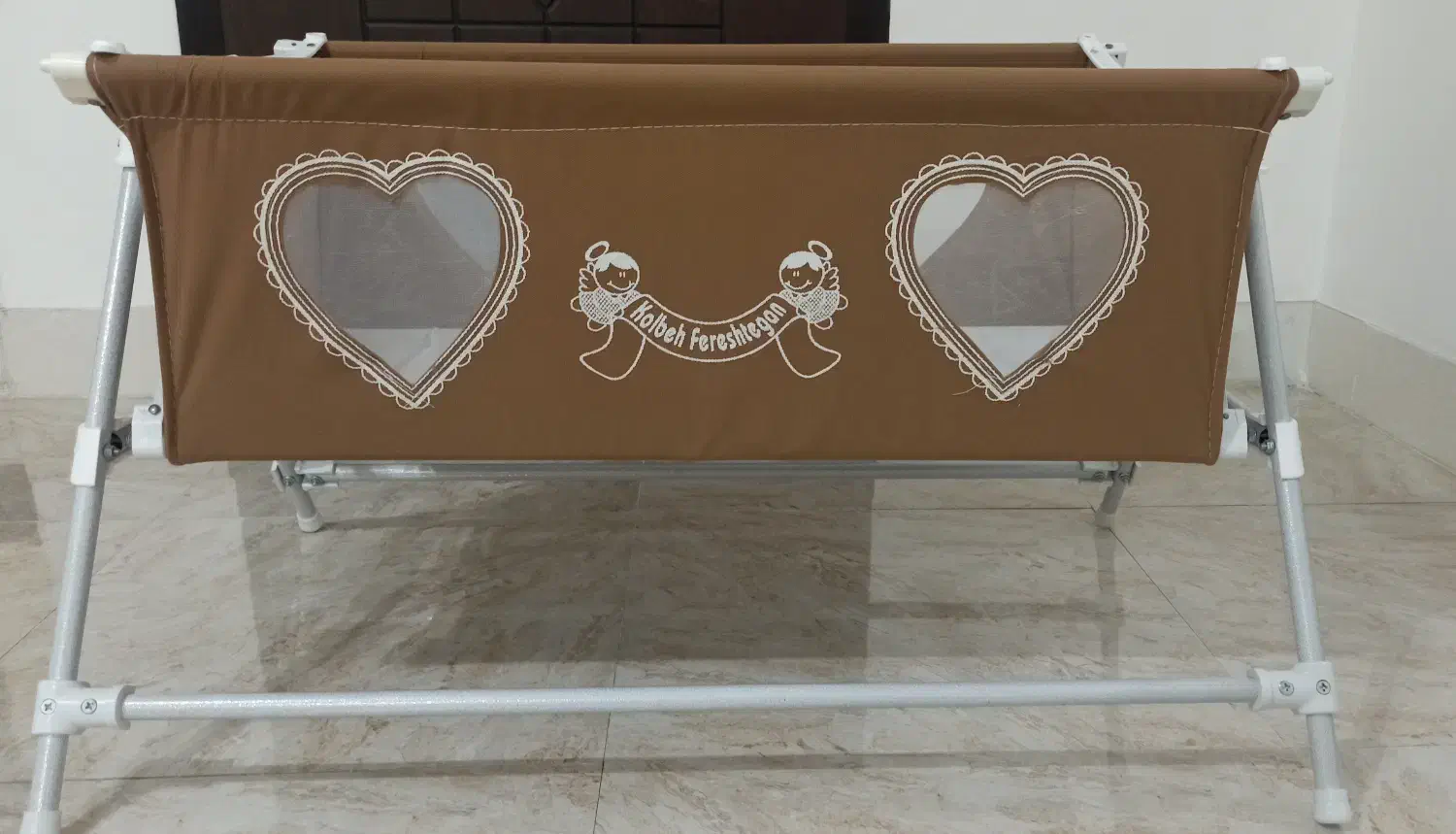 گهواره وکرییر نوزادی|تخت و صندلی بچه|مشگین شهر, |دیوار