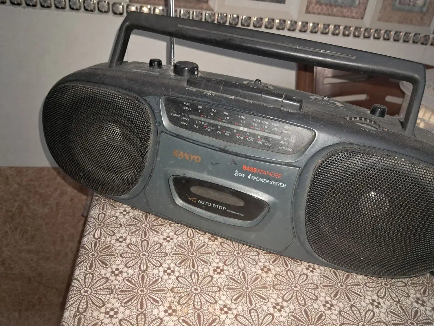 رادیو قدیمی|کلکسیون اشیاء عتیقه|گلستان (تهران), |دیوار