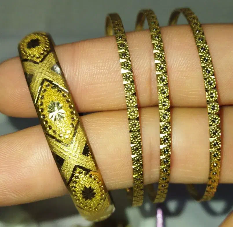 در حد نو|جواهرات|باغ ملک, |دیوار