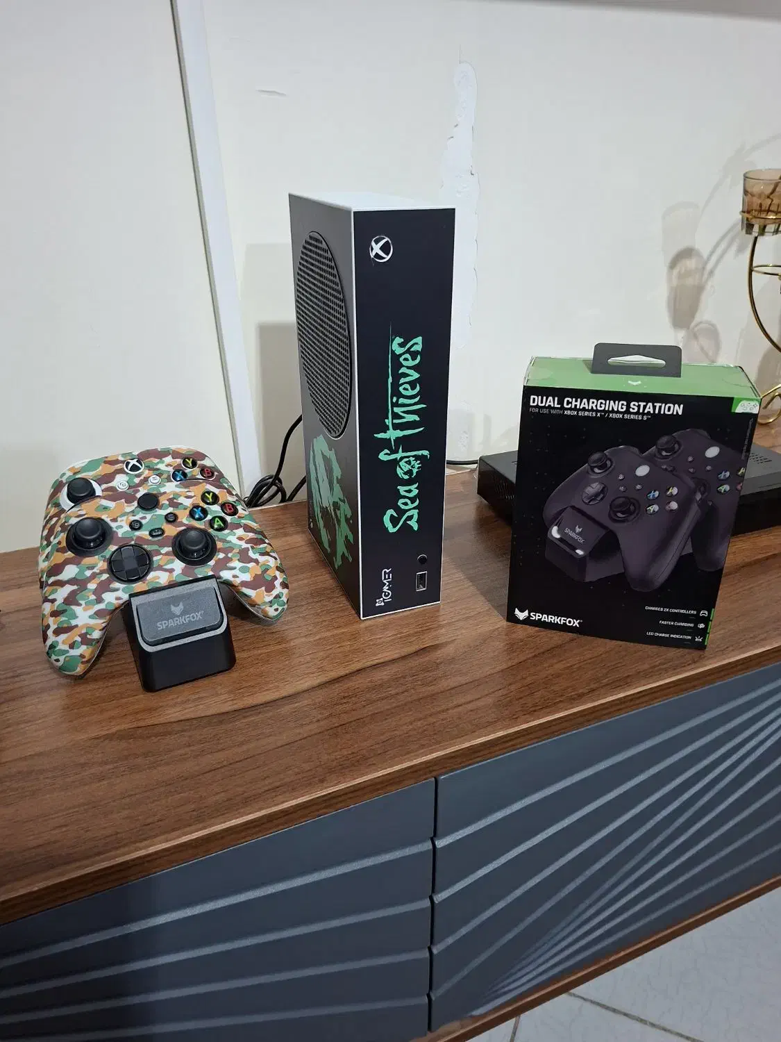 دو دسته درحد آکبند با شارژر xbox series S|کنسول، بازی ویدئویی و آنلاین|کرج, باغستان|دیوار