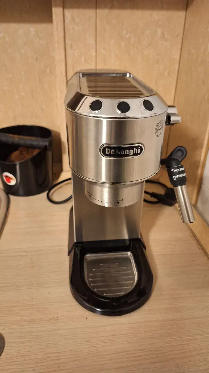 قهوه ساز دلونگی به همراه لوازم جانبی|سماور، چای‌ساز، قهوه‌ساز|زنجان, |دیوار