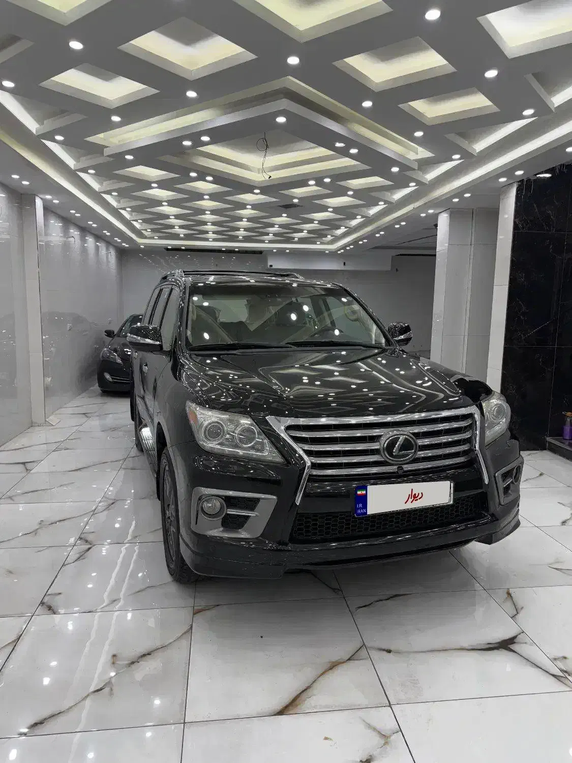 لکسوس lx570 گذر 5 ساله|خودرو سواری و وانت|شیراز, شهرک گلستان|دیوار