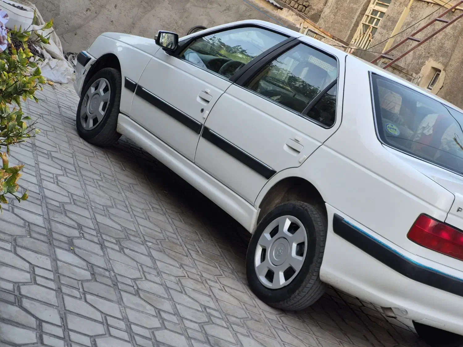 پژو پارس مدل 1402 صفر برج 11 به رویت خشک فوری|خودرو سواری و وانت|بم, |دیوار