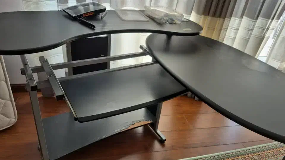 میز وصندلی|میز تحریر و کامپیوتر|بندر انزلی, ساحل قو|دیوار