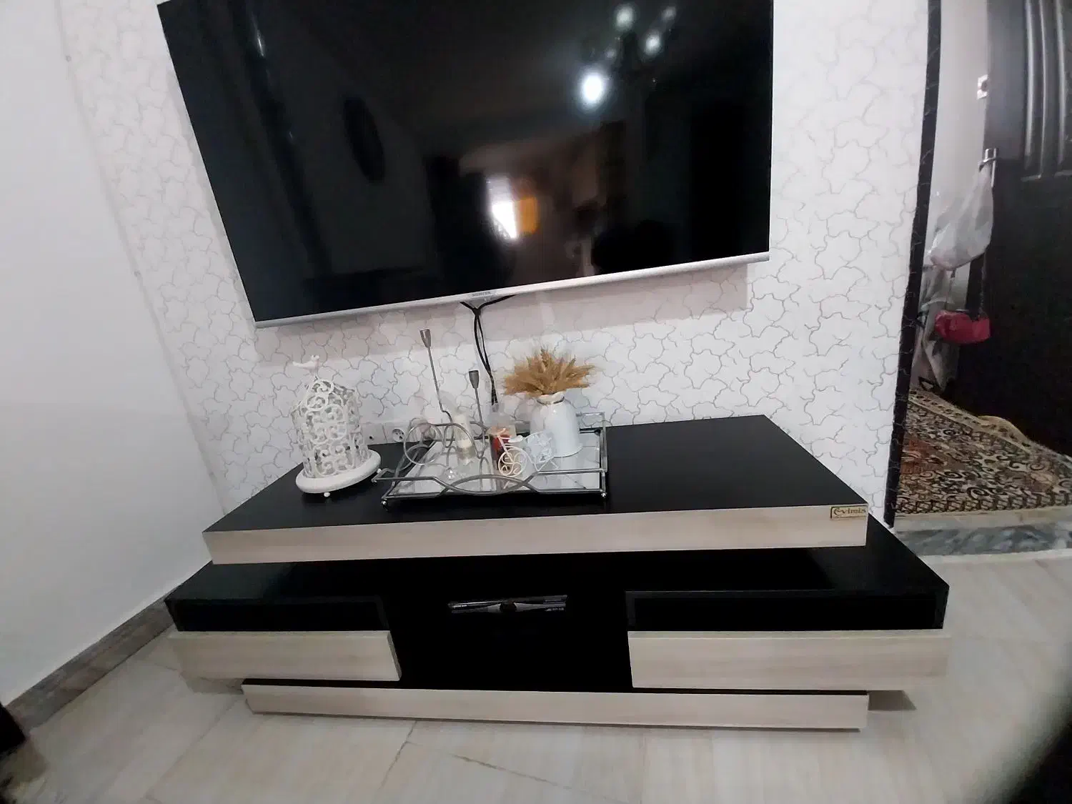 میز تلویزیون متحرک|میز تلویزیون|رشت, آزادگان|دیوار