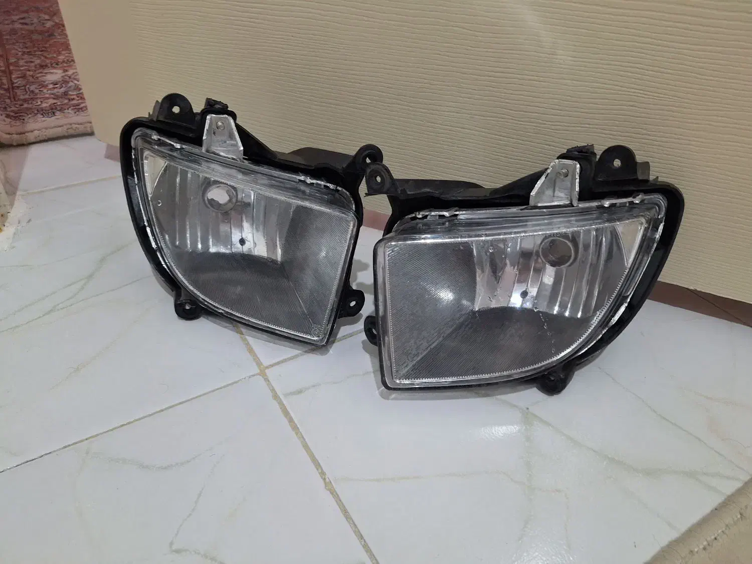 چراغ مه شکن سراتو سایپا و کمک فنر جلو سراتو ماندو|قطعات یدکی و لوازم جانبی|تبریز, |دیوار