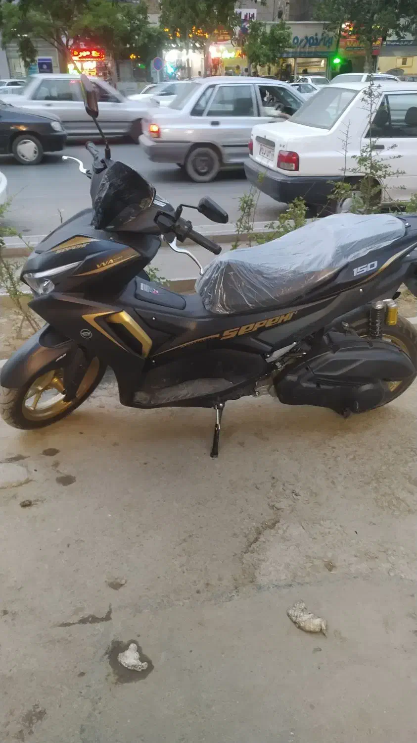 موتور ایروکس 150 اتومات|موتورسیکلت|مشهد, بهمن|دیوار