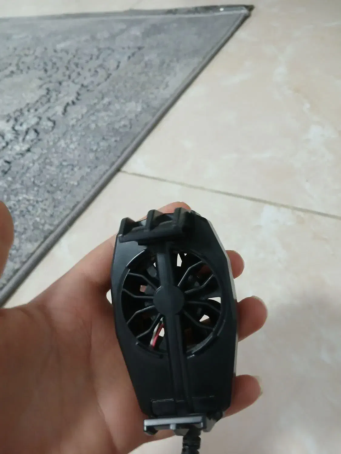 فن خنک کننده گوشی|لوازم جانبی موبایل و تبلت|اصفهان, محله اسلامی|دیوار