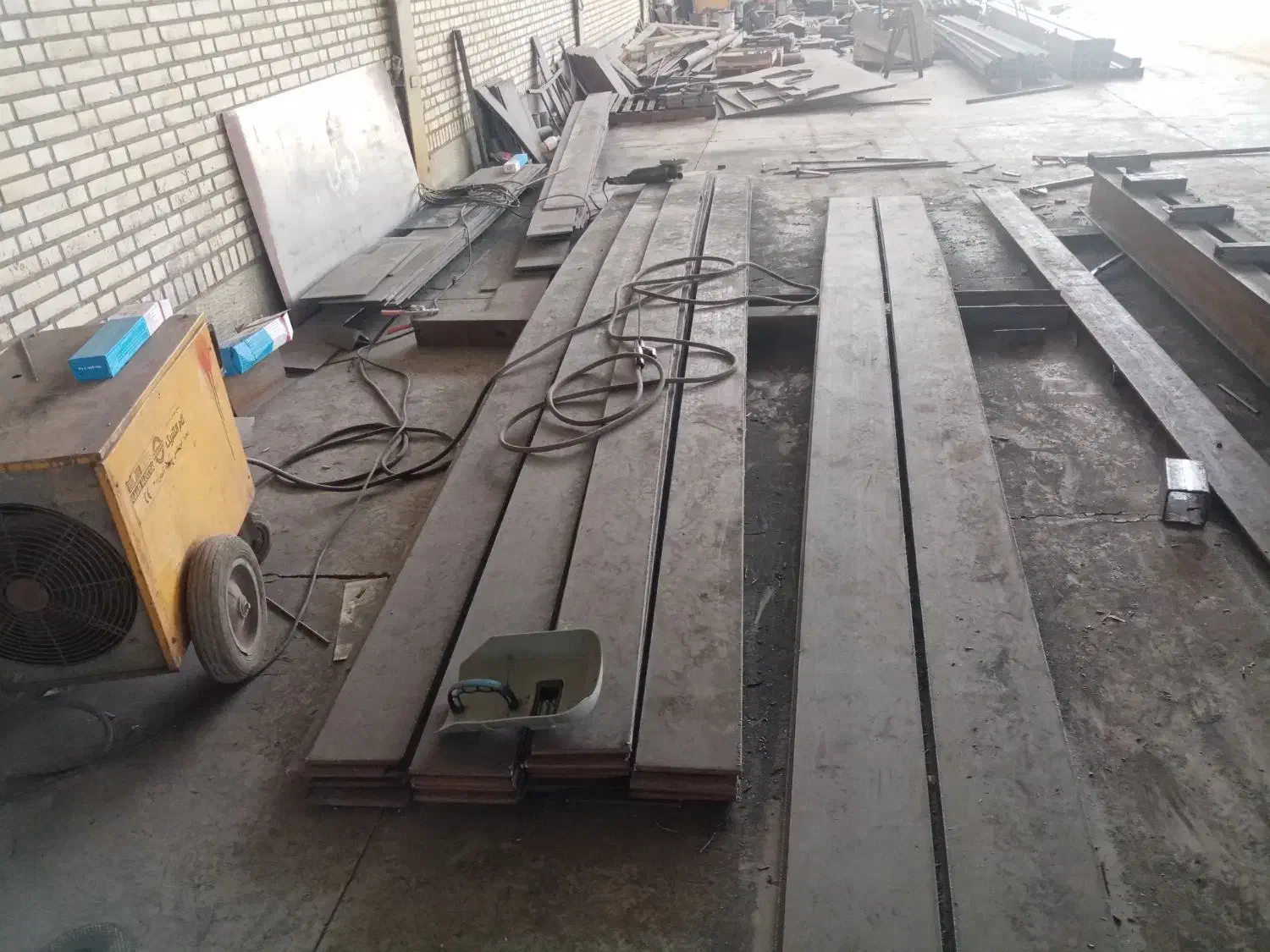 2نفرجوشکاربرق وسنگ زنی|استخدام صنعتی، فنی، مهندسی|فشاپویه, |دیوار