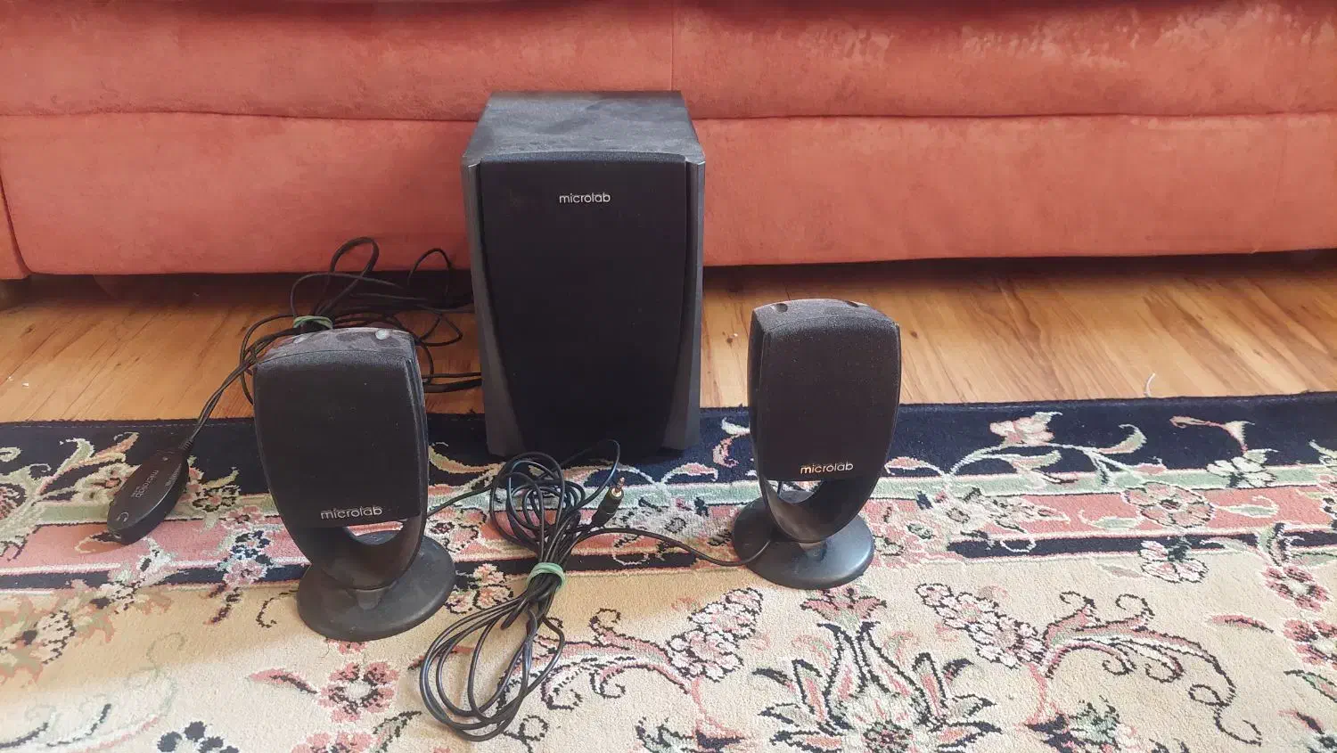 فروش اسپیکرودوعددباندمیکرولب اصل|قطعات و لوازم جانبی رایانه|شیراز, فرهنگ شهر|دیوار