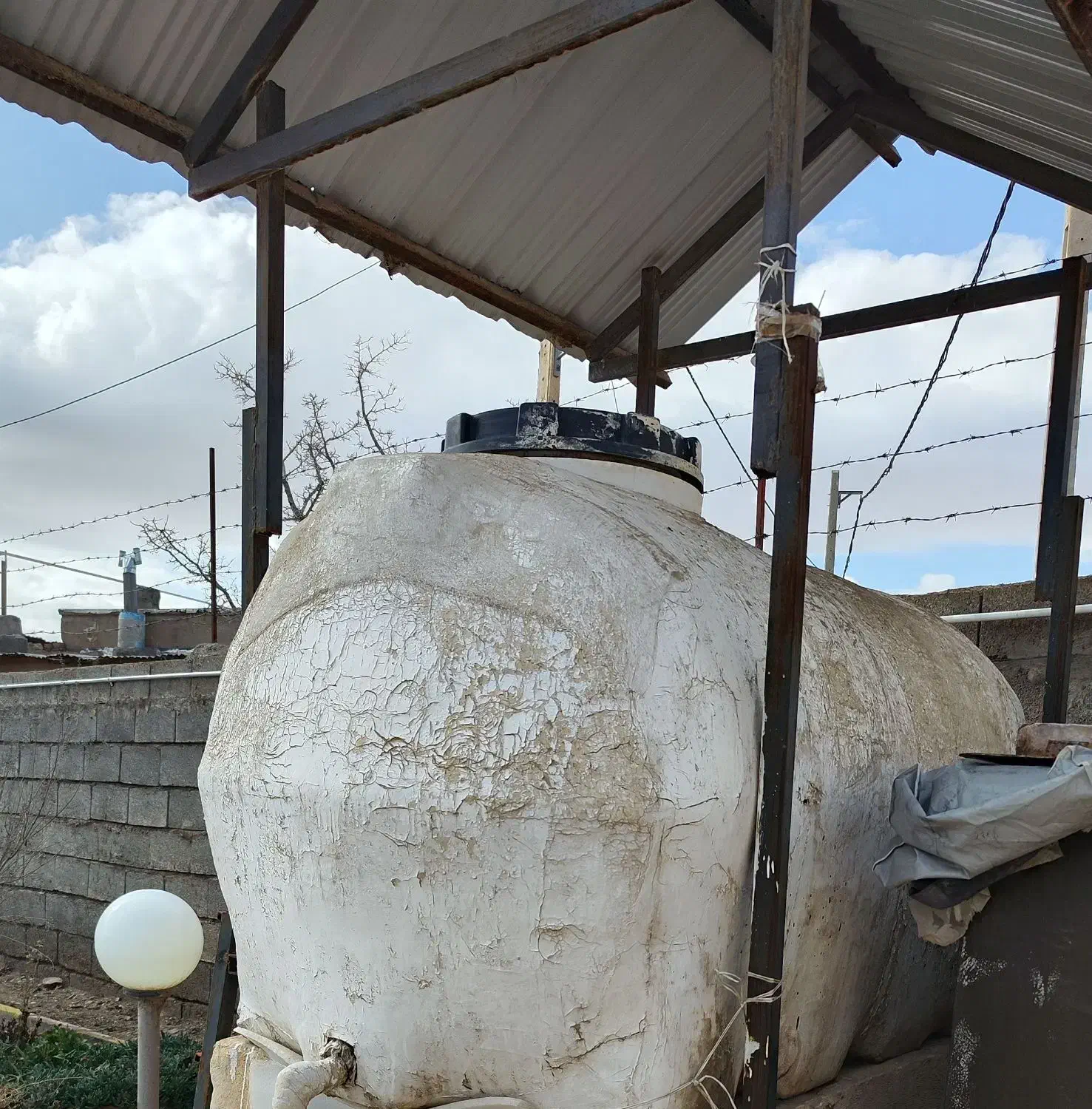 مخزن اب 2.500|لوازم نظافت|قائن, |دیوار