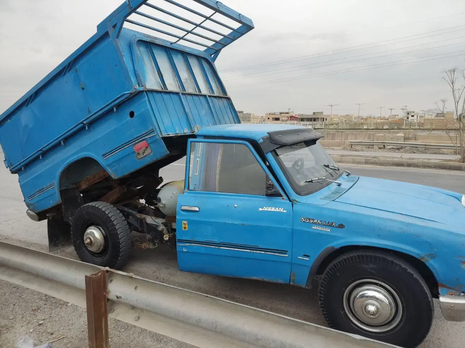 نیسان کمپرسی۸۳دوگانه|خودرو سواری و وانت|مبارکه, |دیوار