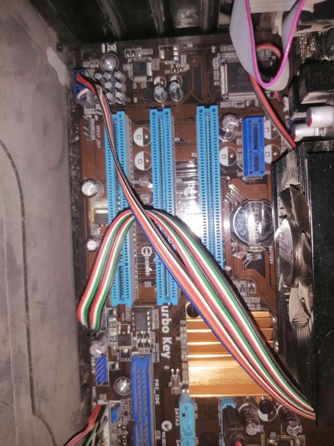 کیس کامپیوتر مناسب قطعات ddr2|رایانه رومیزی|بروجن, |دیوار