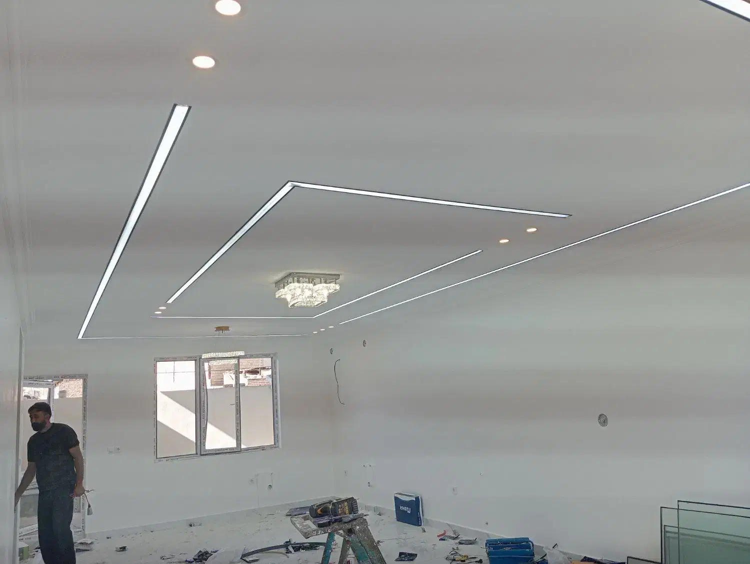 سیم کشی ساختمان و کنده کاری|خدمات پیشه و مهارت|ارومیه, |دیوار